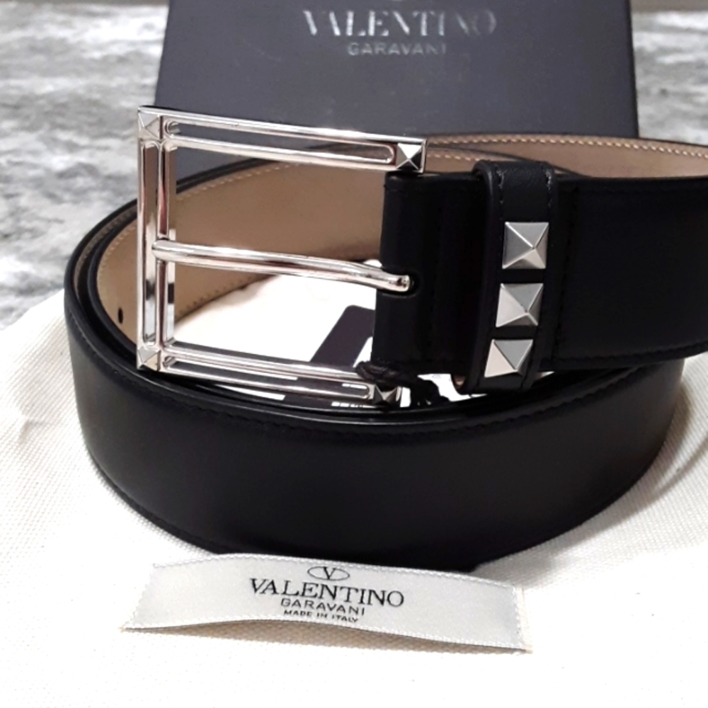 **SOLD** NWT RARE Valentino Garavani Rockstud Men's belt🔥🔥